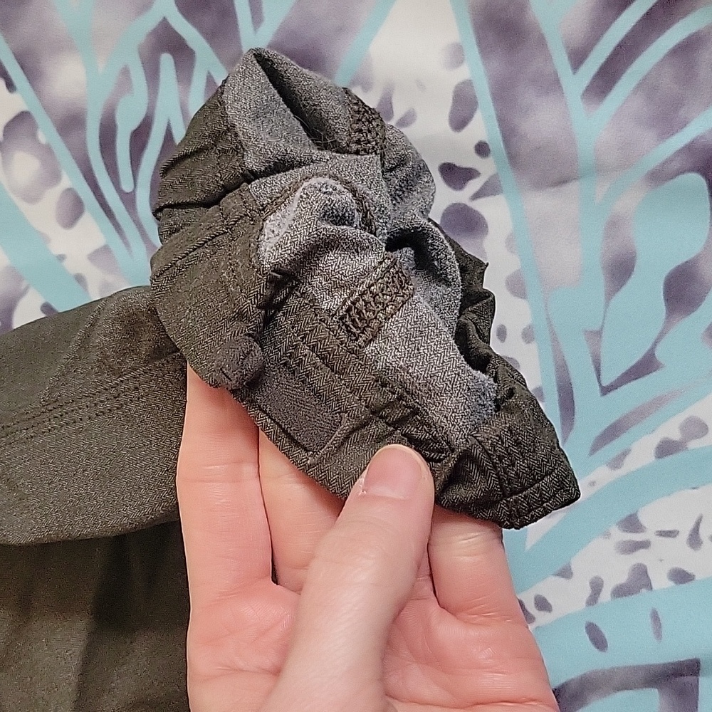 GUC The North Face Aphrodite Capris - Picture 8 of 9